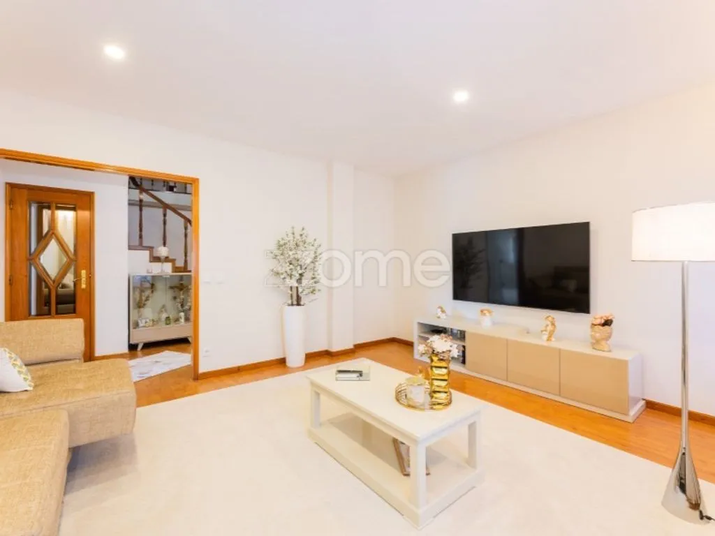 Elutuba - Luxury House with Garden in Vimieiro, Braga