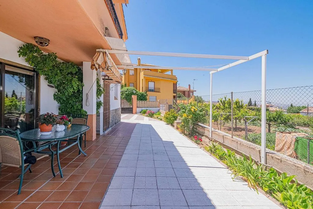 Terrass - Chalet with Pool and Garden in Cajar