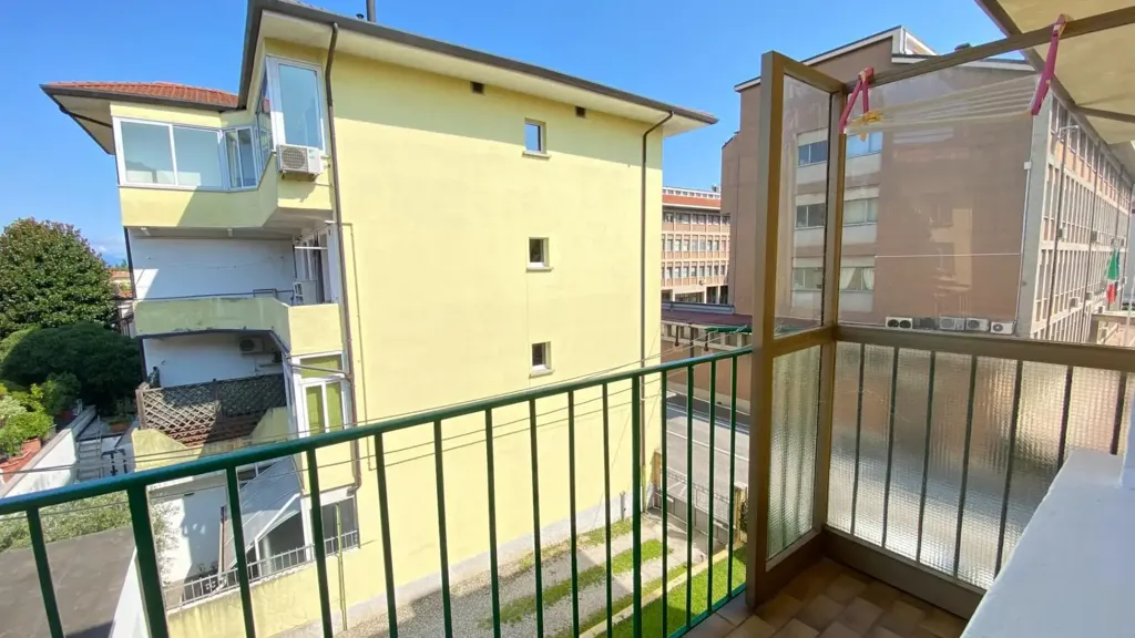 Balcon - Spacious Apartment with Terraces in Udine