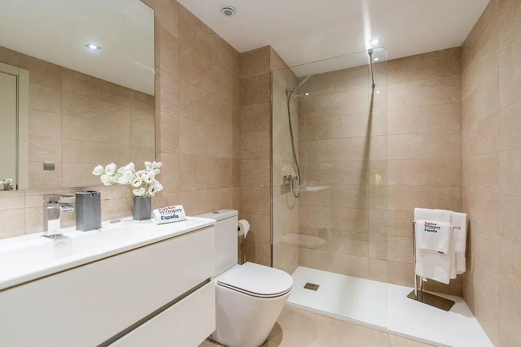Salles de bain - Apartment with Pool and Terrace in La Cala Golf
