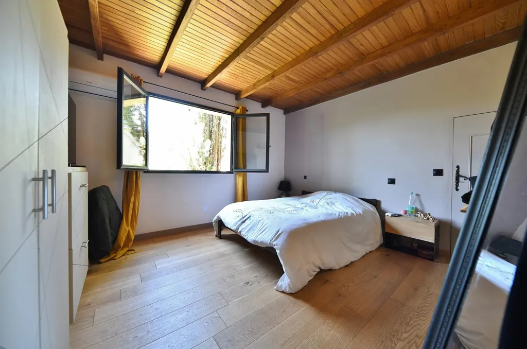 Chambres - Villa de Plain-pied avec Piscine à Uzès
