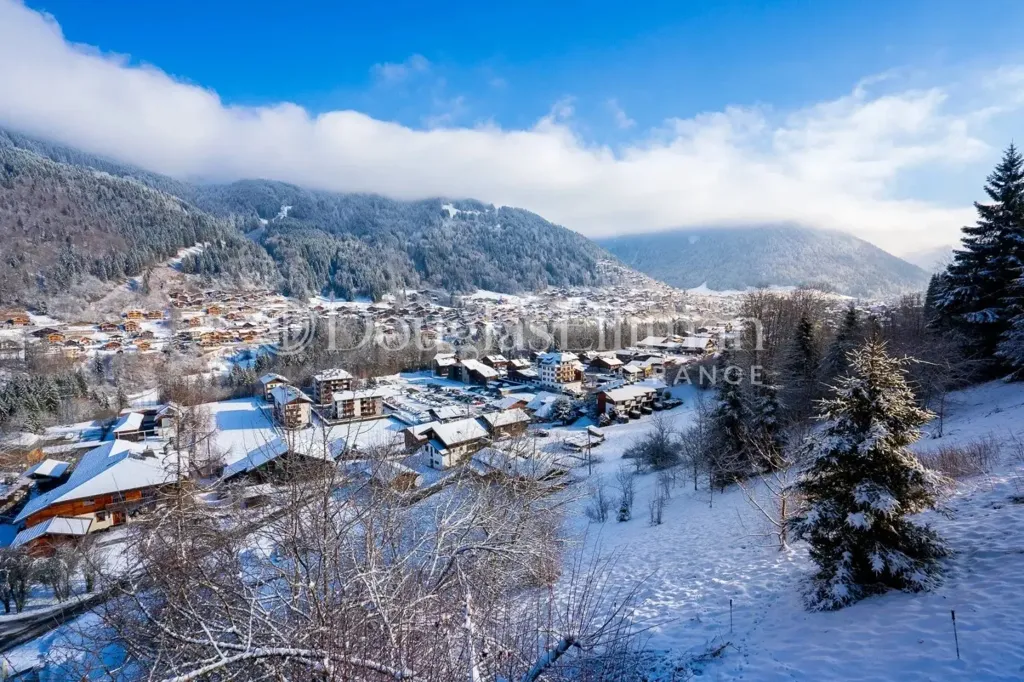 Chalet Moderne avec Vue Panoramique à Morzine
