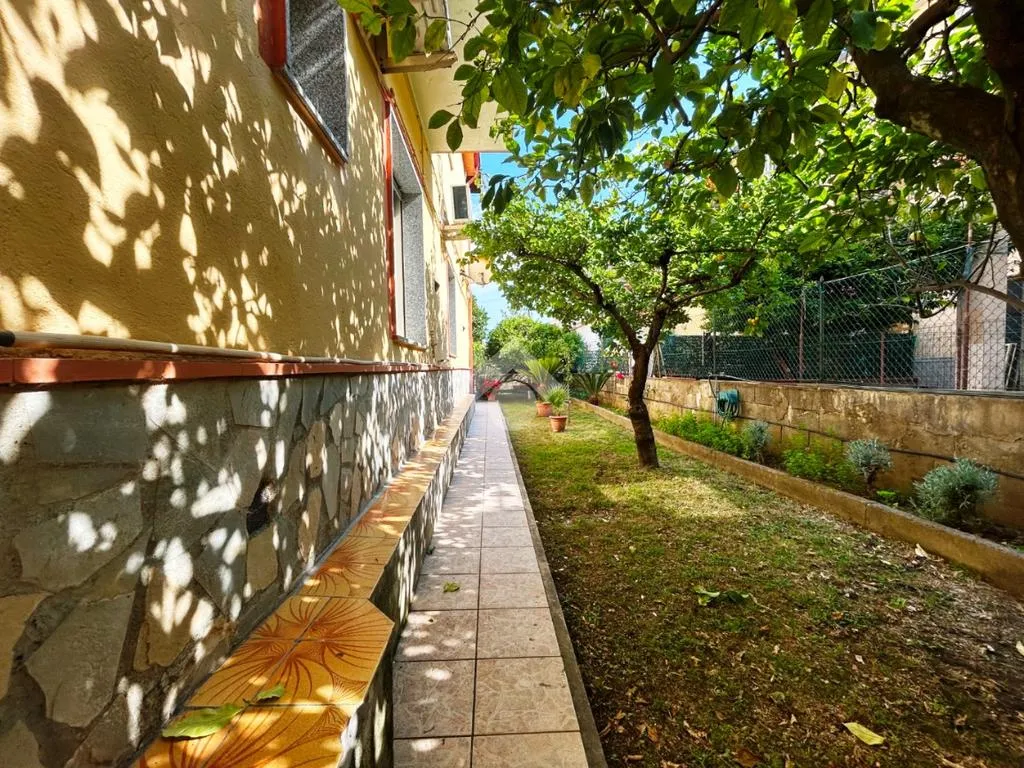 Giardino - Villa with Beach Proximity in Scalea