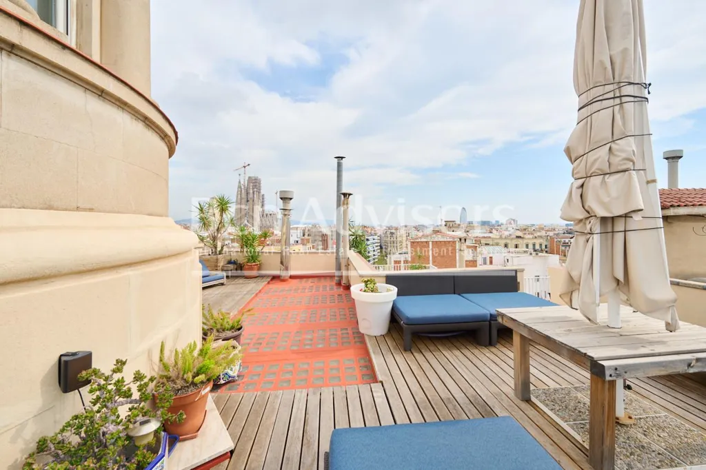 Terrass - Penthouse with Rooftop Pool in Dreta de l'Eixample, Barcelona