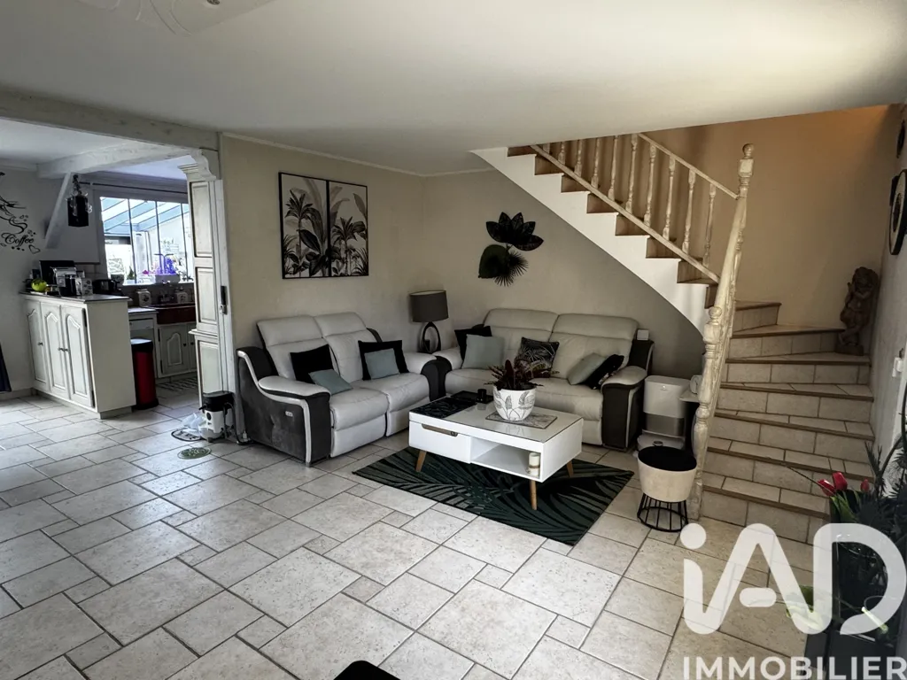 Elutuba - Charming Townhouse with Garden in Bondy