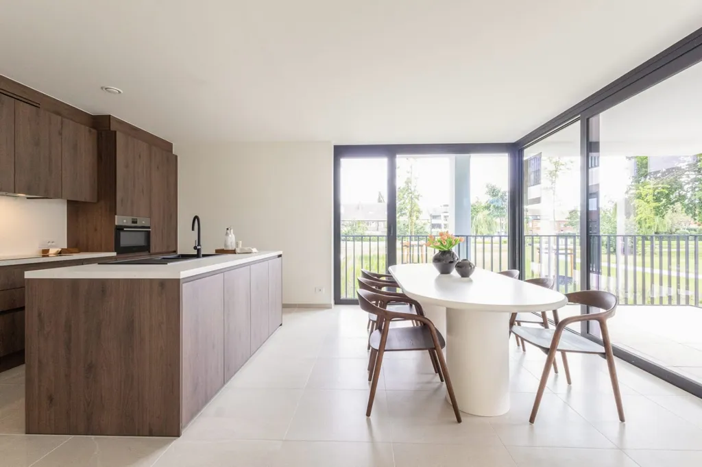 Köök - Spacious Ground Floor Flat with Solar Panels