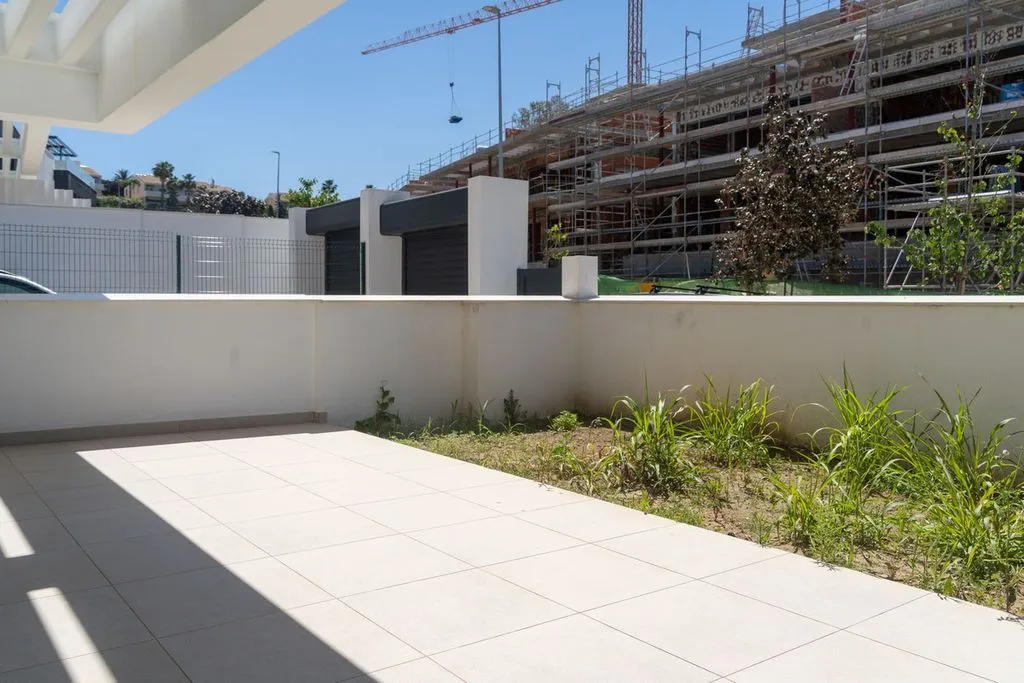 Terrazza - Contemporary Villa with Pool in Serene Atalaya