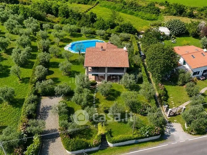 Õhuvaade - Villa with Pool in Moniga del Garda