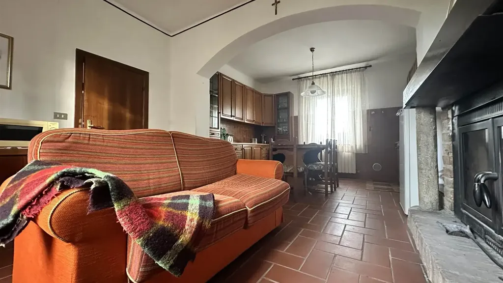 Elutuba - Independent House with Private Garden in Ostra