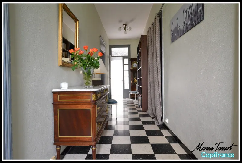Entrée - Demeure Bourgeoise de 1875 avec Jardin à Condé-sur-l'Escaut
