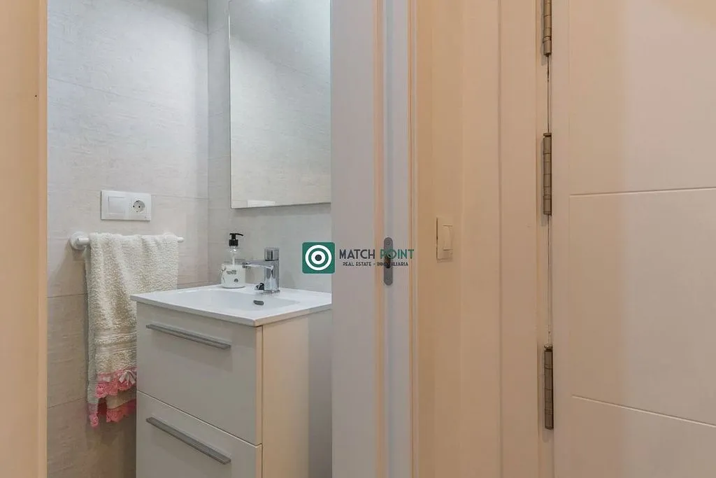 Vannitoad - 2-Bed Flat with Pool on Avenida Europa, Almuñécar