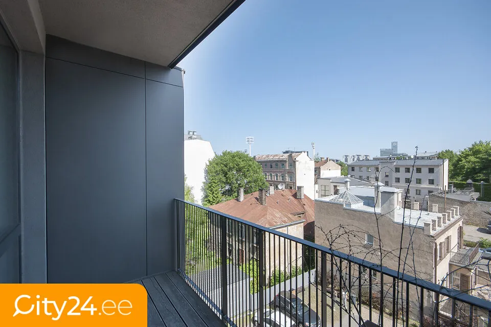 Rõdu - 3-Bedroom Apartment with Terrace in Riga Centre