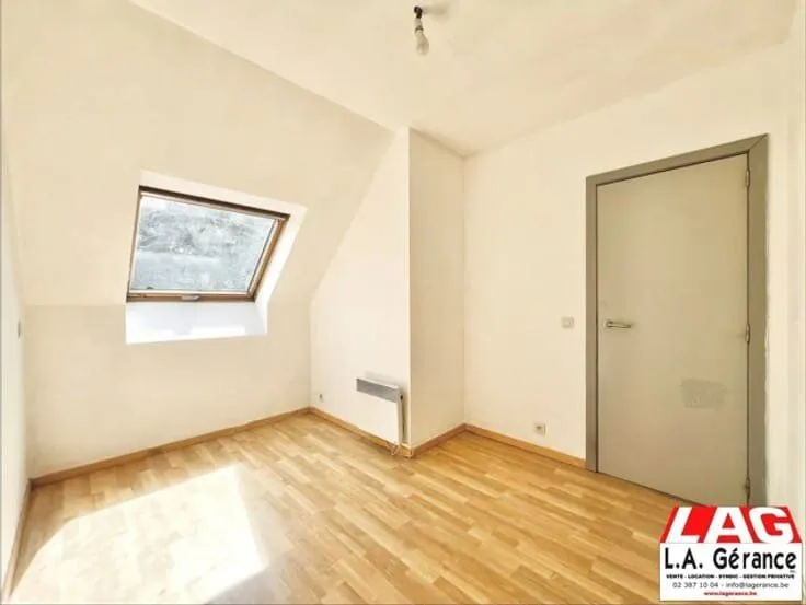 Toad - Penthouse with Terrace in Detached Building