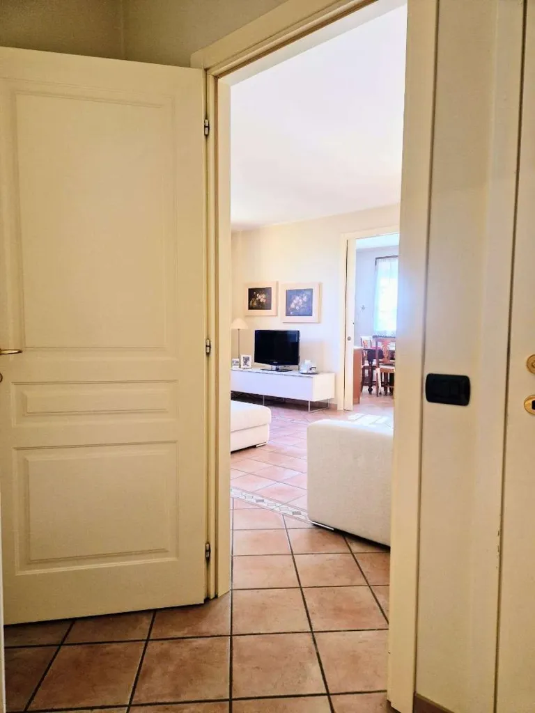 Ingresso - Corner Semi-Detached Villa with Garden in Rubiera