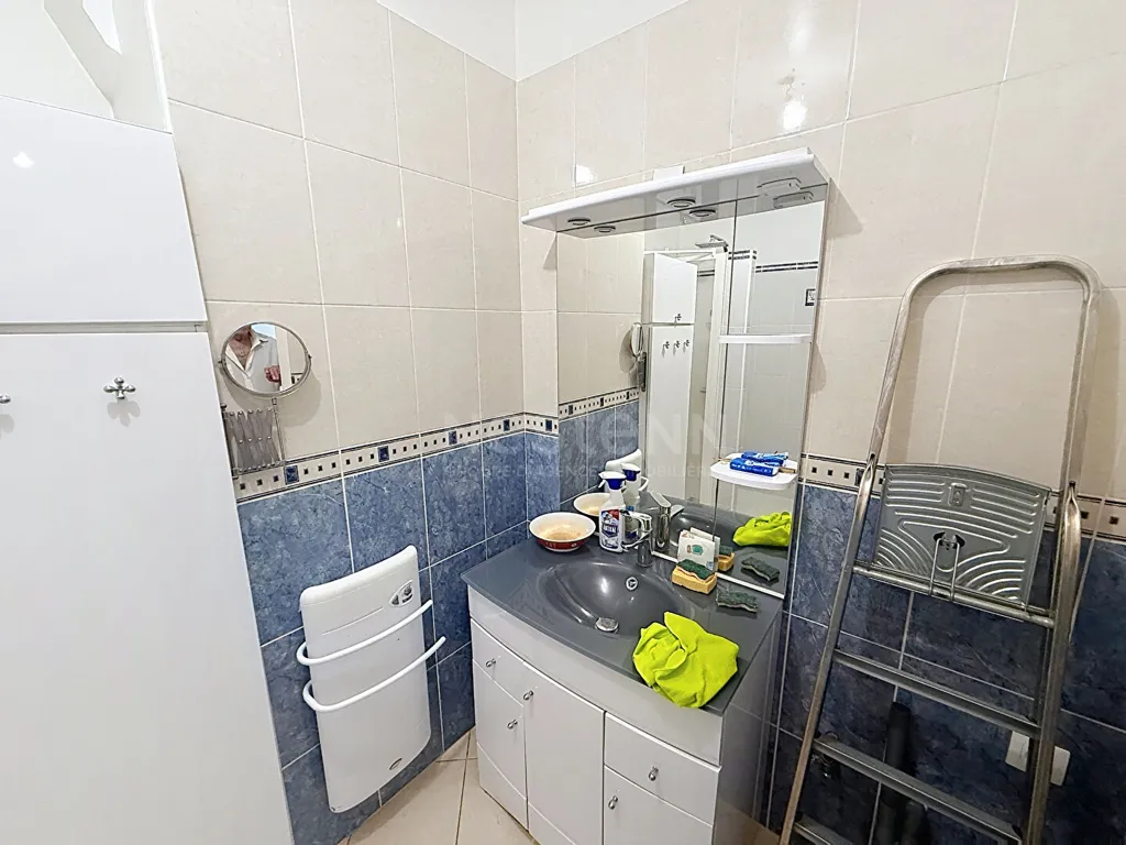 Vannitoad - 2-Bedroom Apartment with Private Parking in Lamorlaye