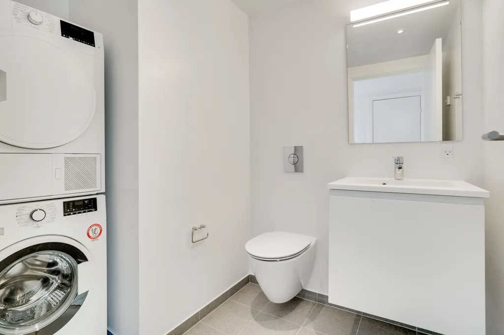 Buanderie - Modern Terraced House with Parking in Lejre