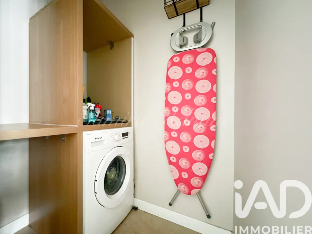 Lavanderia - T4 Apartment with Balconies in Rueil-Malmaison