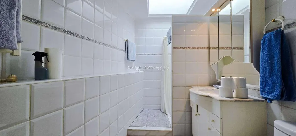 Bagni - Charming Townhouse with Sun Lounge in Ador