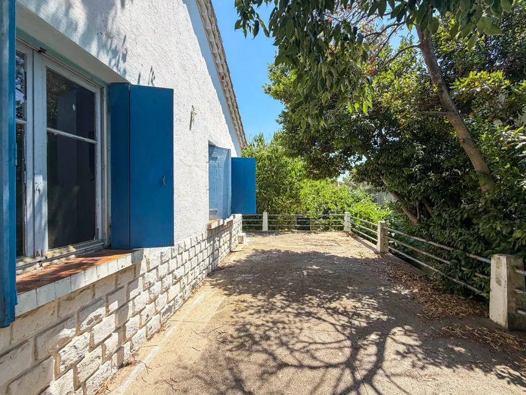 Extérieur - Maison à Rénover avec Vue Mer à Saint-Clair Sud