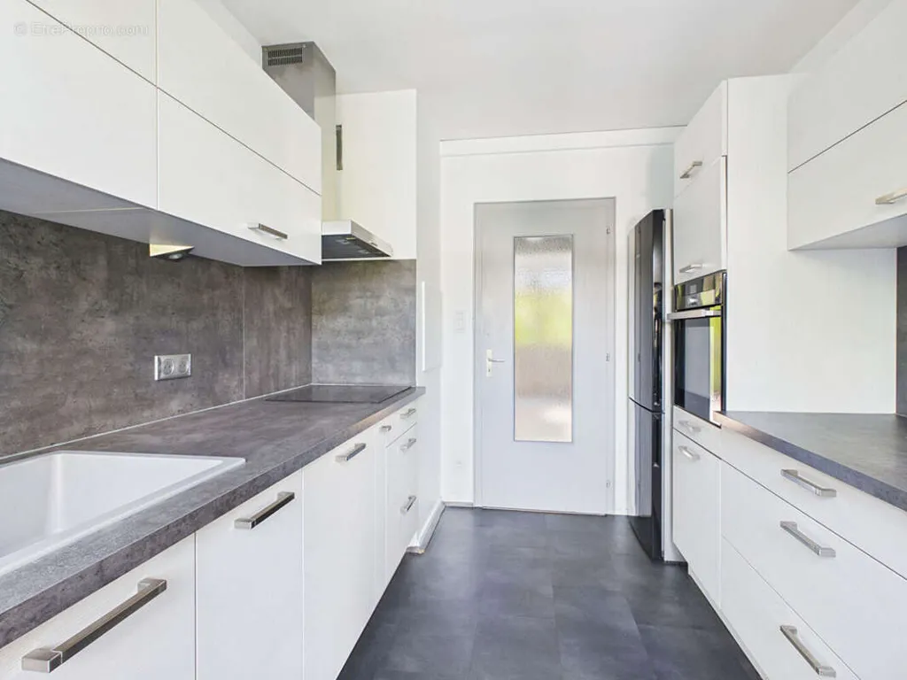 Kitchen - Apartment with Terrace in Illkirch-Graffenstaden