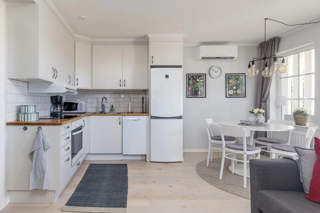 Cuisine - Charming Apartment with Lake View in Rämsbyn