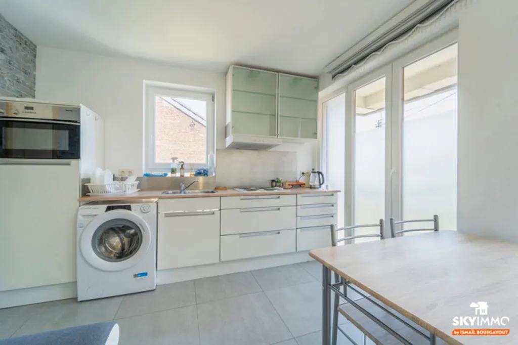 Cuisine - Maison Neuve avec Balcon et Garage à Serain