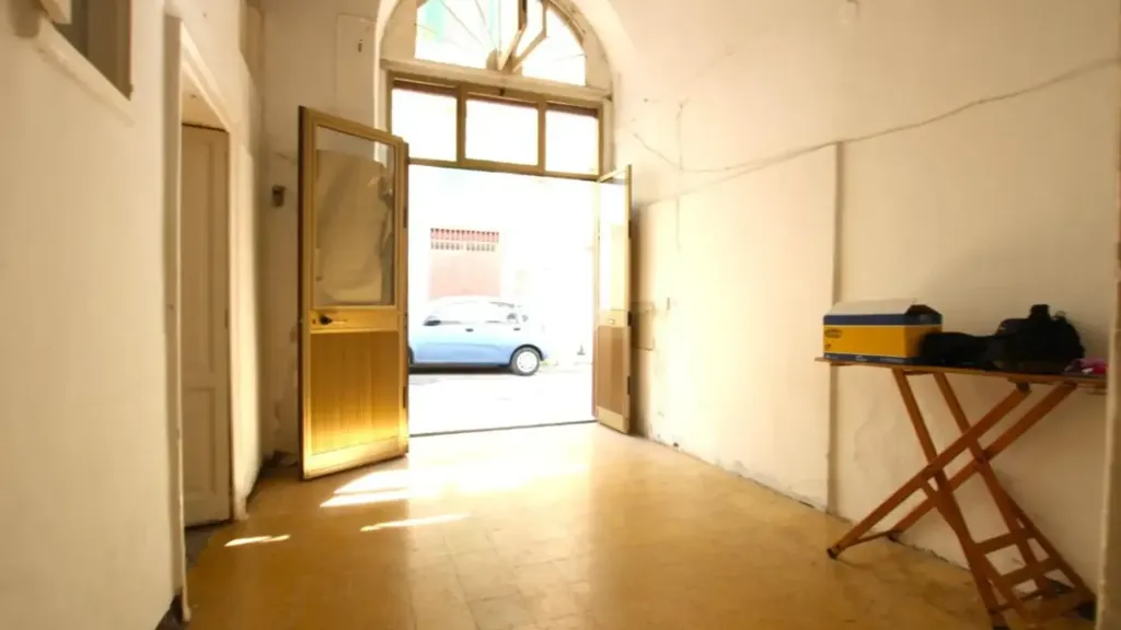 Esik - Ground Floor Trilocale with Vaulted Ceilings in Molfetta