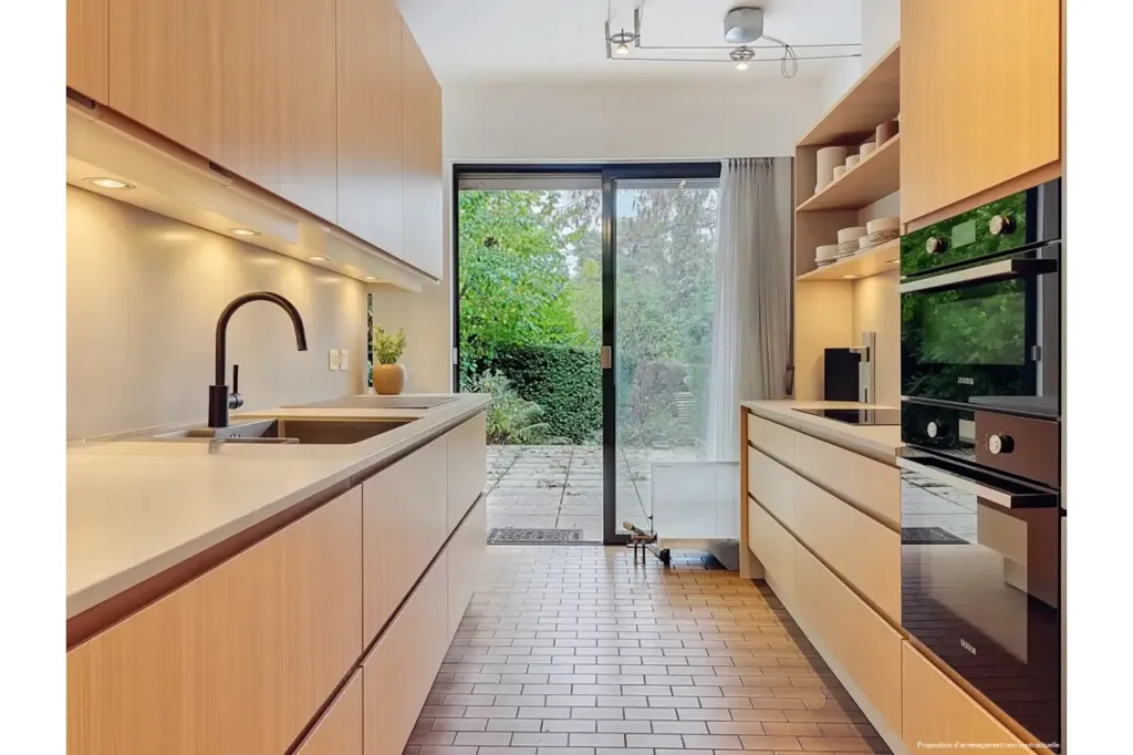 Cucina - Bright Ground Floor Apartment with Garden in Quiet Area