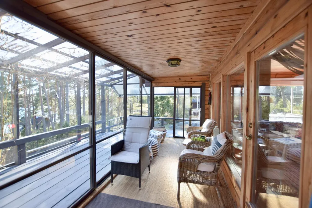 Terrasse - Strandfastighet with Private Beach in Långholmen