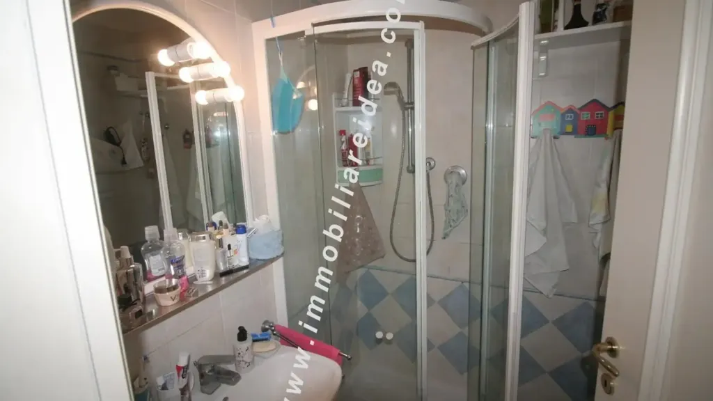 Salles de bain - Apartment with Private Garden in Castiglioncello
