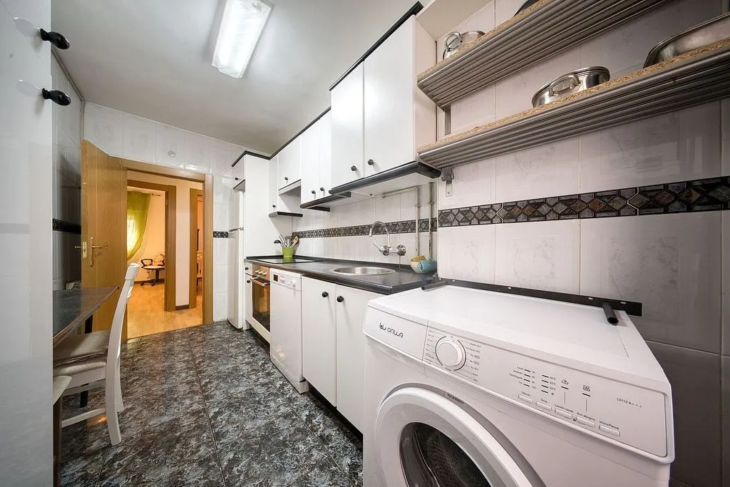 Köök - Furnished Flat with Garden View in Rondilla