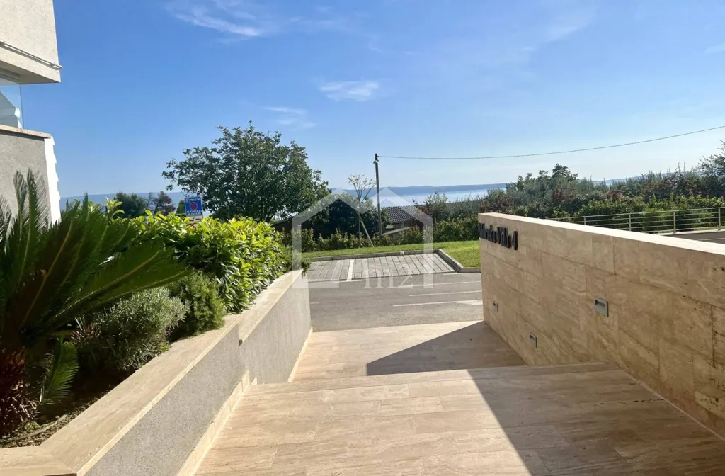 Terrazza - Modern Apartment with Sea View in Split