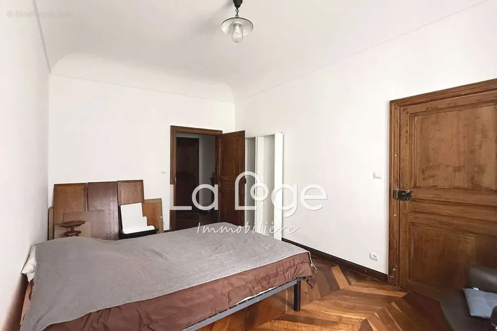 Chambres - Appartement Centre-Ville avec Balcon à Gap