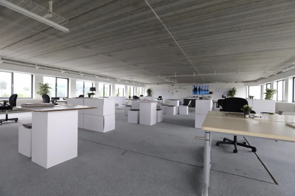 Kabinet - Modern Office Space near R0 in Strombeek-Bever