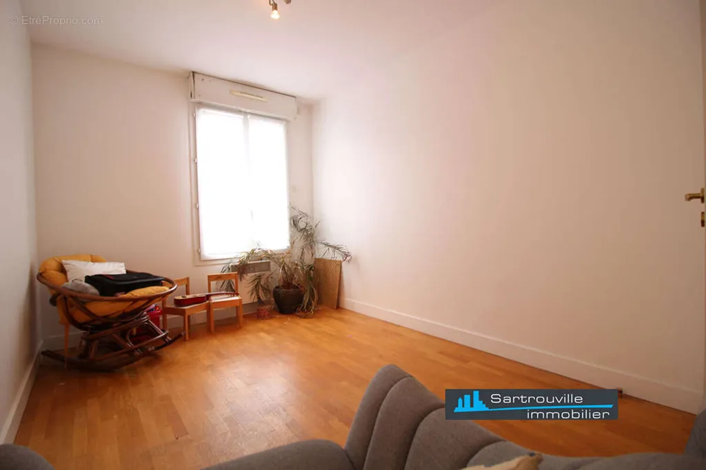 Séjour - Duplex Inversé avec Parking à Sartrouville