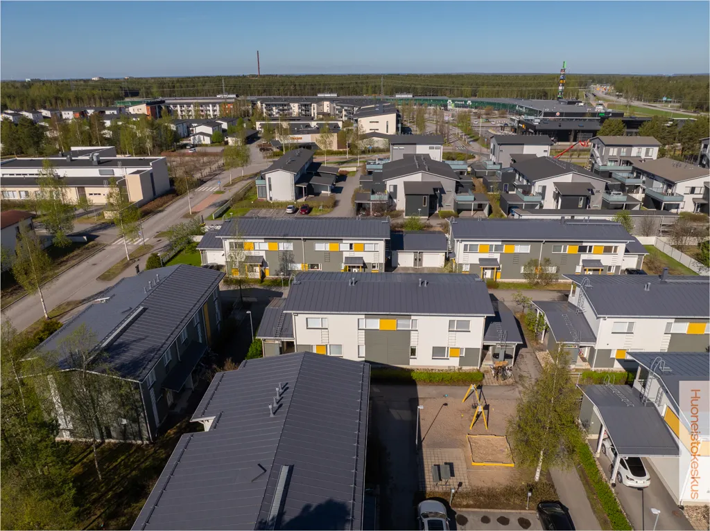 Vue aérienne - Spacious Terraced House with Garden in Oulu