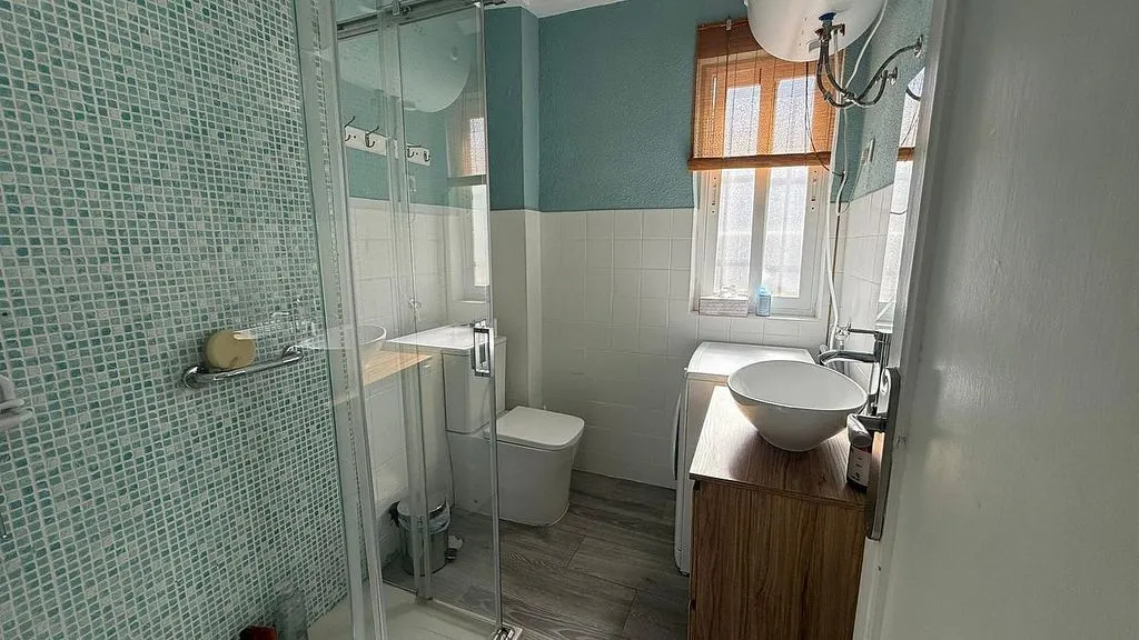 Salles de bain - Furnished Flat with Balcony in Santa Clara
