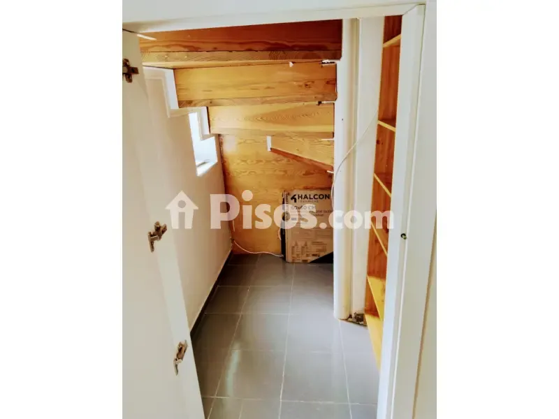 Pièces - Duplex with Balcony and Garage in Calle Lodum