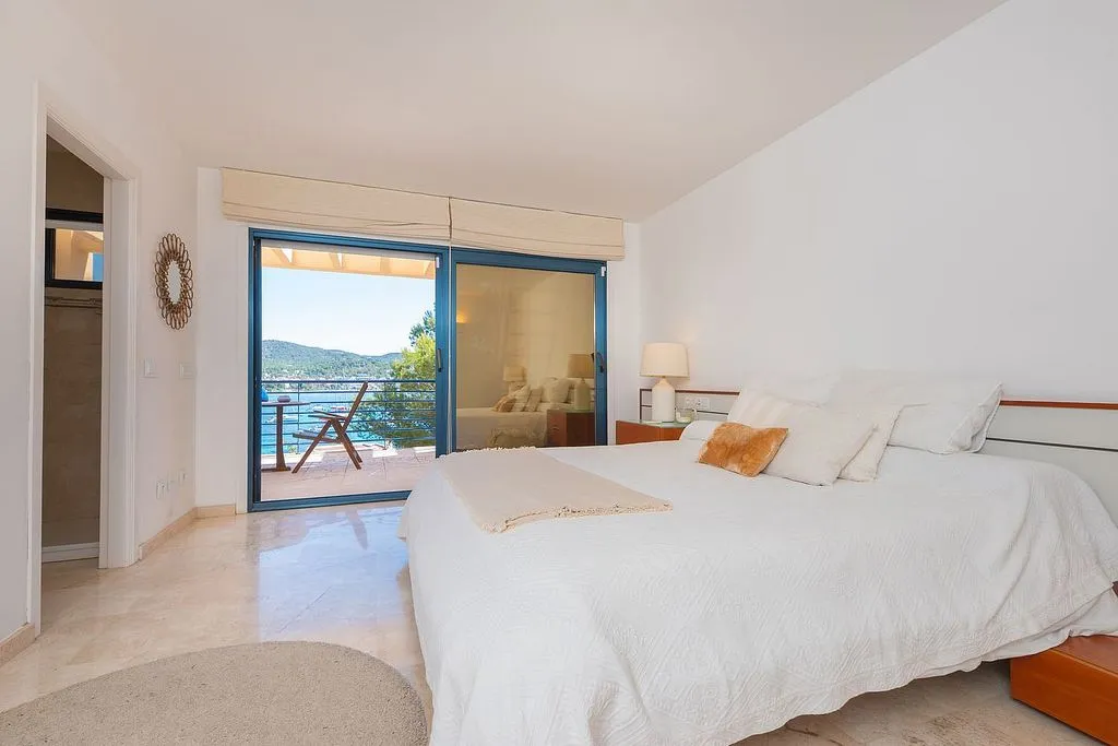 Chambres - Adosado with Pool and Terrace in Marina Botafoc