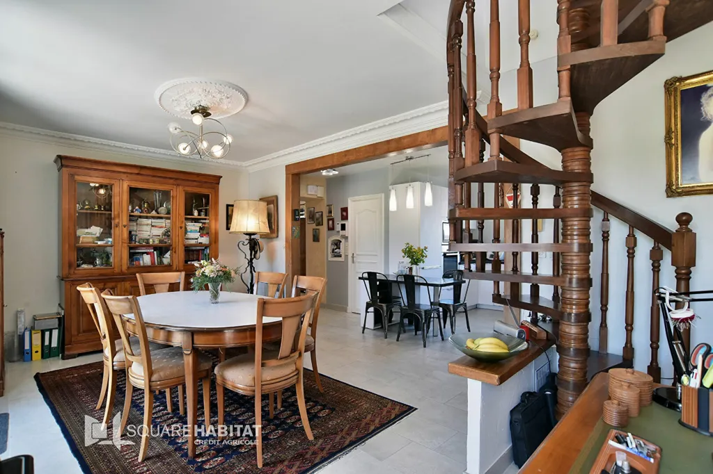 Söögituba - House with Indoor Pool in Plerguer