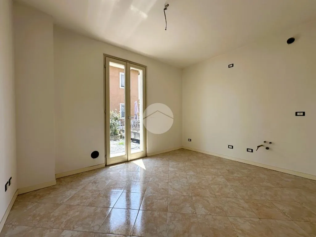 Rooms - Semi-Detached Villa with Garden in Rovato