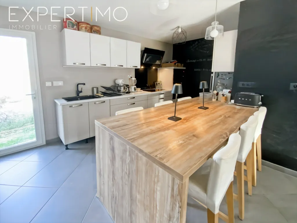Cuisine - Maison Récemment Construite avec Jardin et Garage à Apt