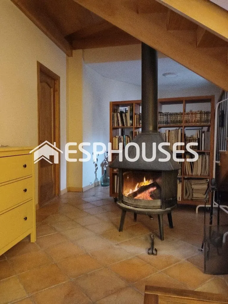 Living Room - Renovated Villa with Studio in Biar Old Town