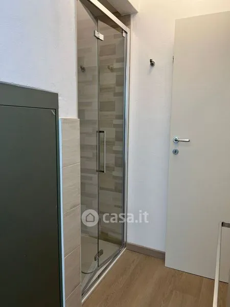 Vannitoad - Modern Flat with Lake View in Como