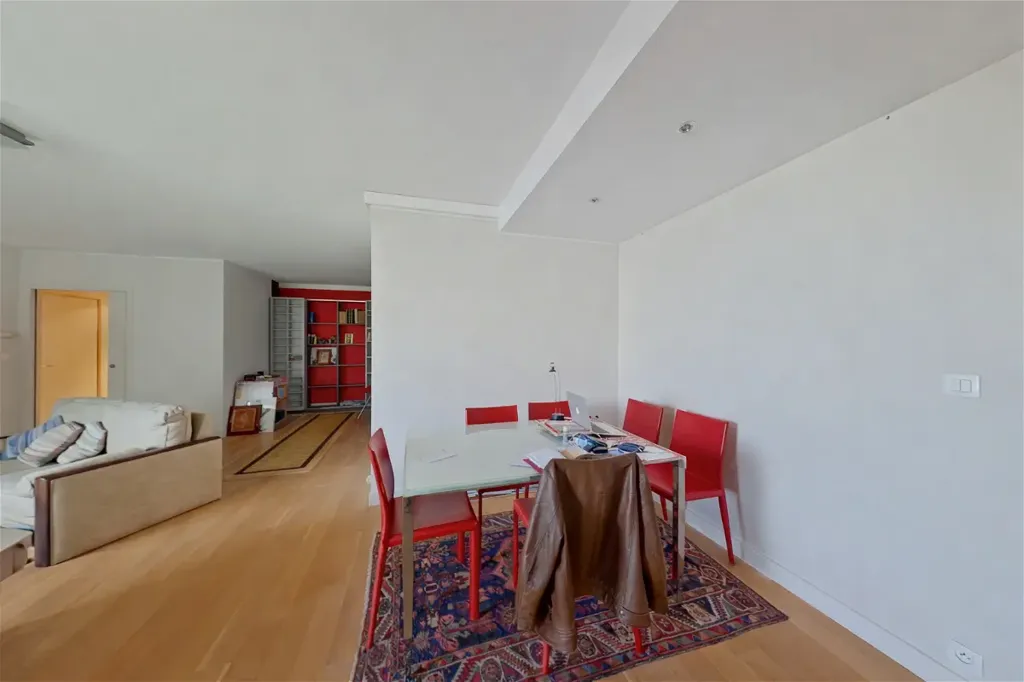 Séjour - Appartement 4 Pièces avec Garage à Tours
