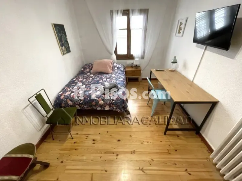 Bedrooms - Student Flat with South Orientation in Burgos Centre