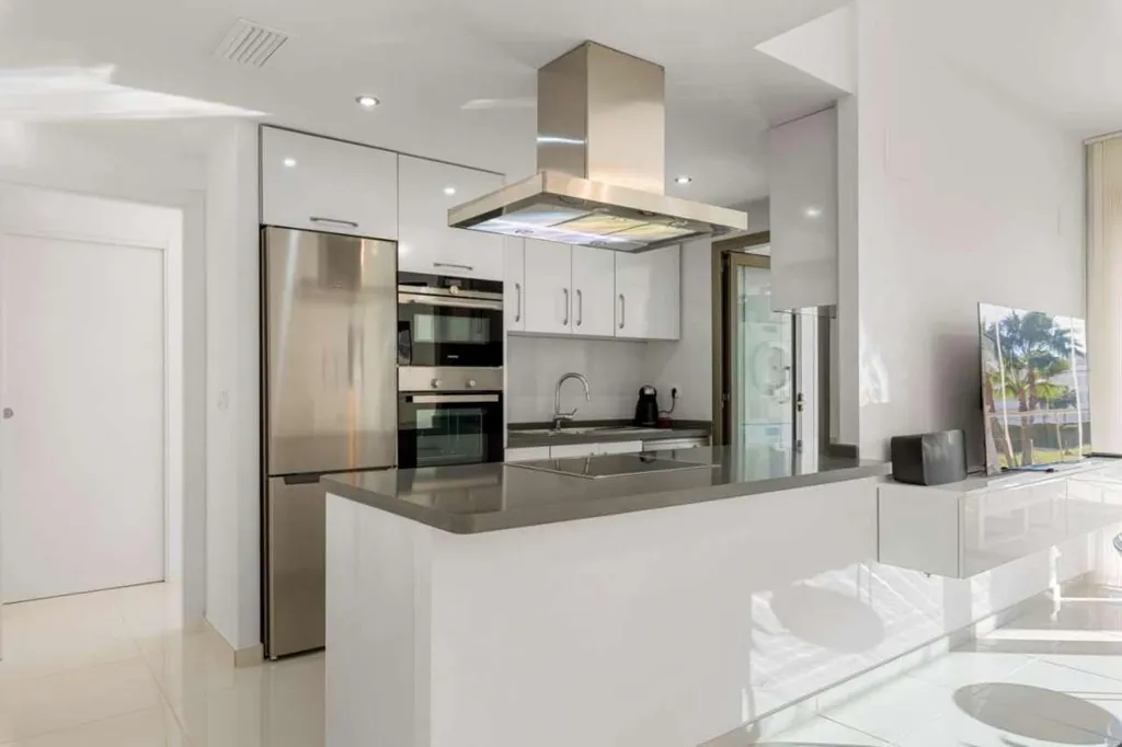 Cuisine - Apartment with Pool in Villamartin, Alicante