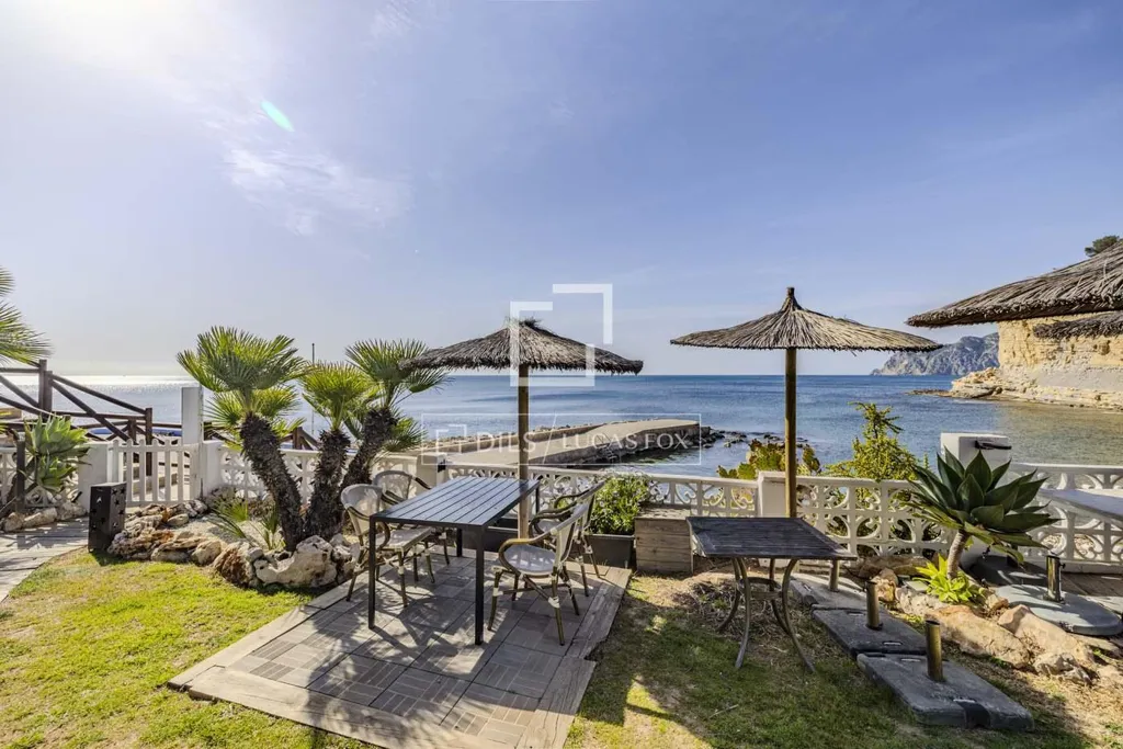 Terrass - Refurbished Boutique Aparthotel with Pool in Benissa
