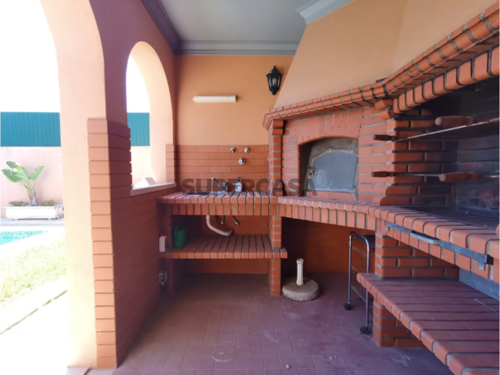Terrass - Five-Bedroom House with Pool in Cascais