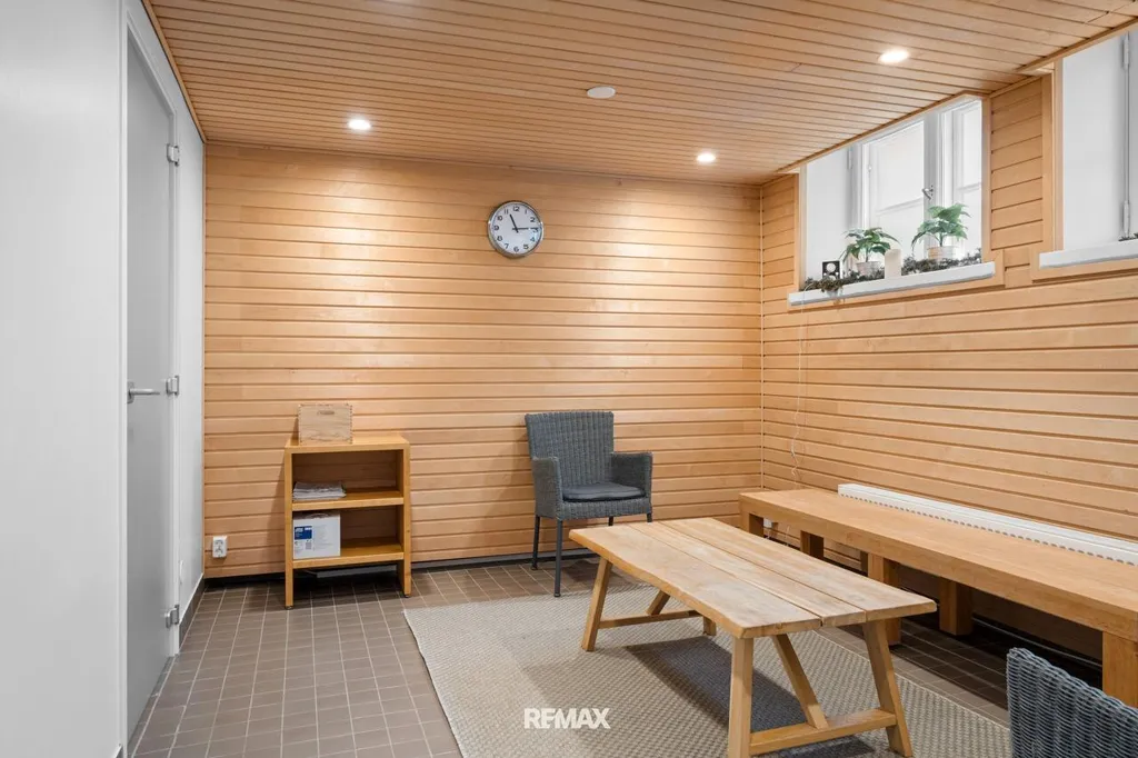 Rooms - Renovated Apartment with Sauna in Helsinki